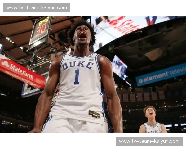 洛城紫金与黄蜂之刺：在那场跨越时空的季后赛博弈中，我们读懂了篮球的灵魂